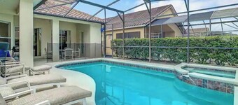 5 Bed, 4.5 Bath & Private Pool Family-Friendly Disney Get Away 