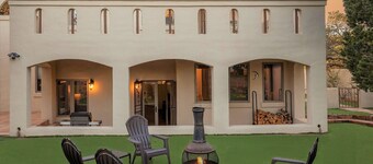 5bd, 3.5bath home - family & pet friendly, 11 min to downtown area, fireplaces