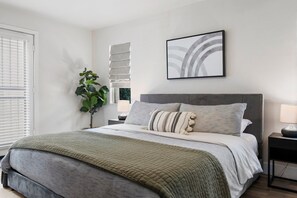 3 Schlafzimmer, Schreibtisch, Bügeleisen/Bügelbrett, kostenloses WLAN