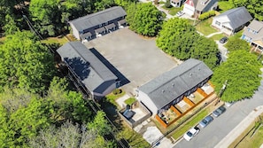 Exterior - Gated 2BR Condo ~5 min Uptown (Charlotte)