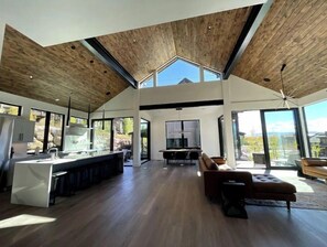 Lobby - Brand New Dream Modern Mountain House! Private Hot Tub! (Steamboat Springs)