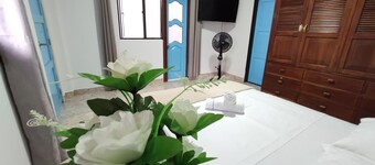 Hostal Colors - Hostel