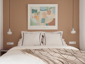 2 habitaciones, tabla de planchar con plancha, internet y ropa de cama 