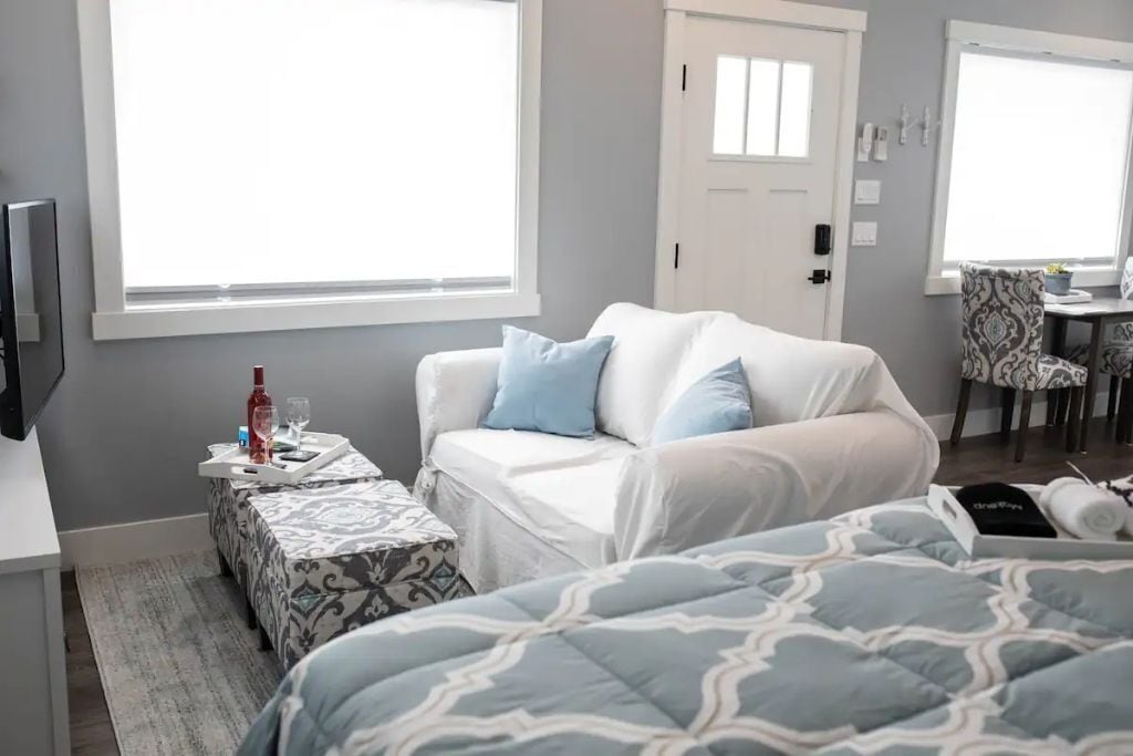 1 bedroom, iron/ironing board, free WiFi, bed sheets