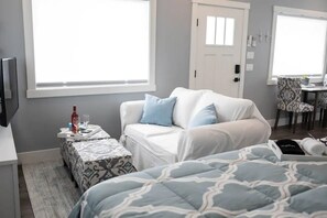 1 habitación, tabla de planchar con plancha, wifi gratis y ropa de cama 