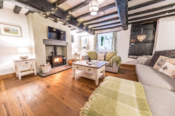 Smart TV, chimenea
