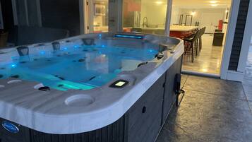 Bain à remous intérieur