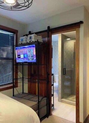 1 室のベッドルーム、WiFi (無料)、ベッドシーツ