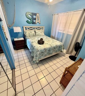 1 chambre, fer et planche à repasser, Wi-Fi gratuit, draps fournis