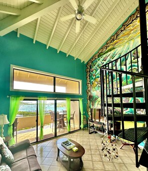 Smart TV, Netflix, Hulu, streaming services - Harbor View: 2Bed 1Bath Loft In Downtown Red Hook! (East End)