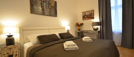 1 bedroom, iron/ironing board, travel cot, free WiFi