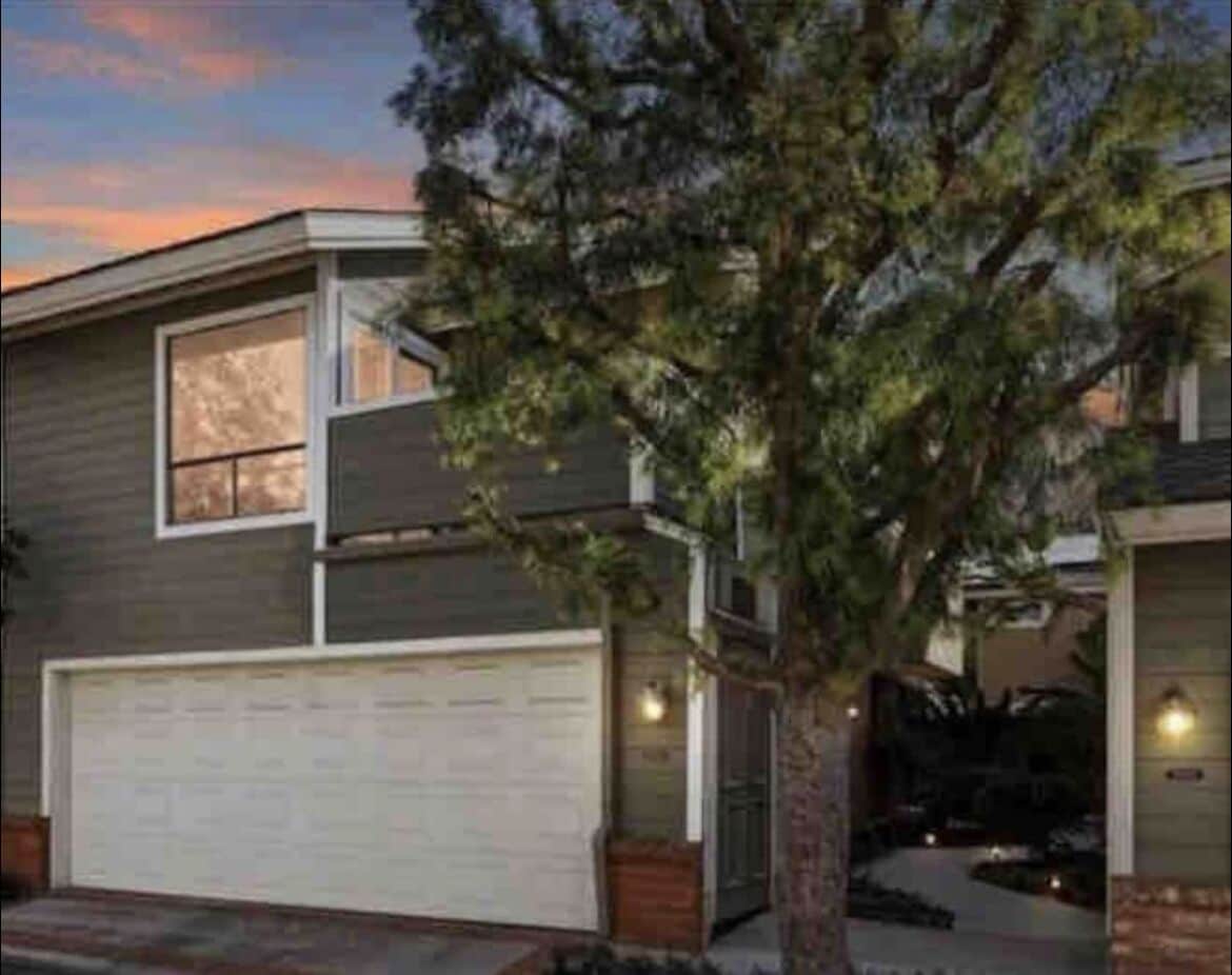 Beach house, Pet friendly, Pool, hot tub. EV Charger,East Side Costa Mesa