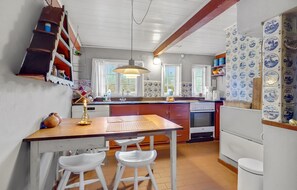 Kühlschrank, Herdplatte, Geschirrspüler