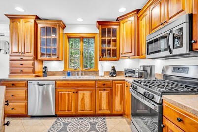 Ursa Major House - Quiet family getaway, minutes from skiing, hiking, biking.