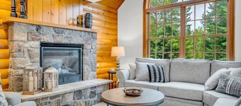 Ursa Major House - Quiet family getaway, minutes from skiing, hiking, biking.