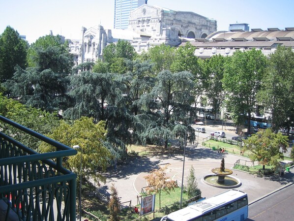 Imagen sin descripción, 1 de 17, botón