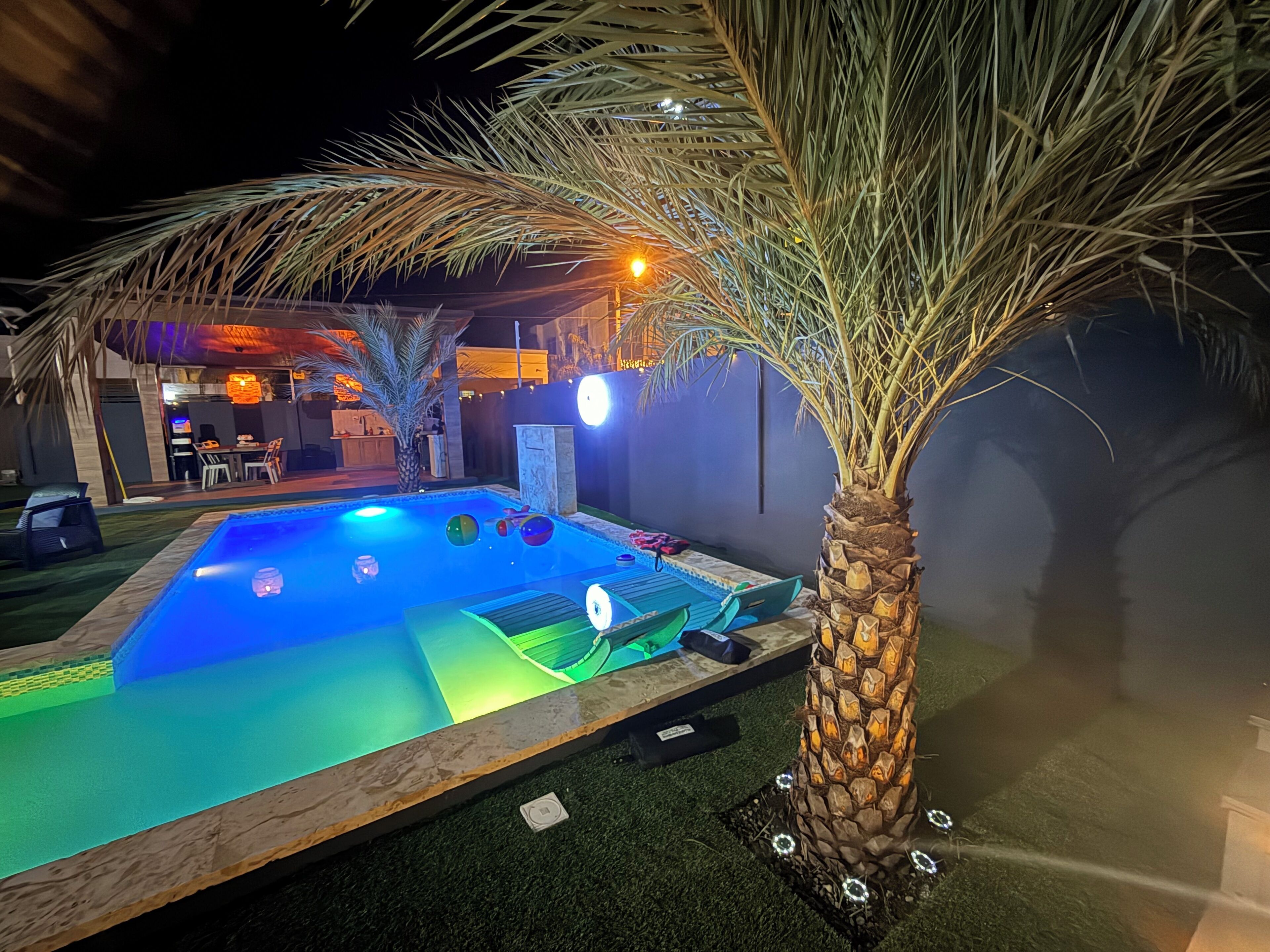 Piscine extérieure, piscine chauffée