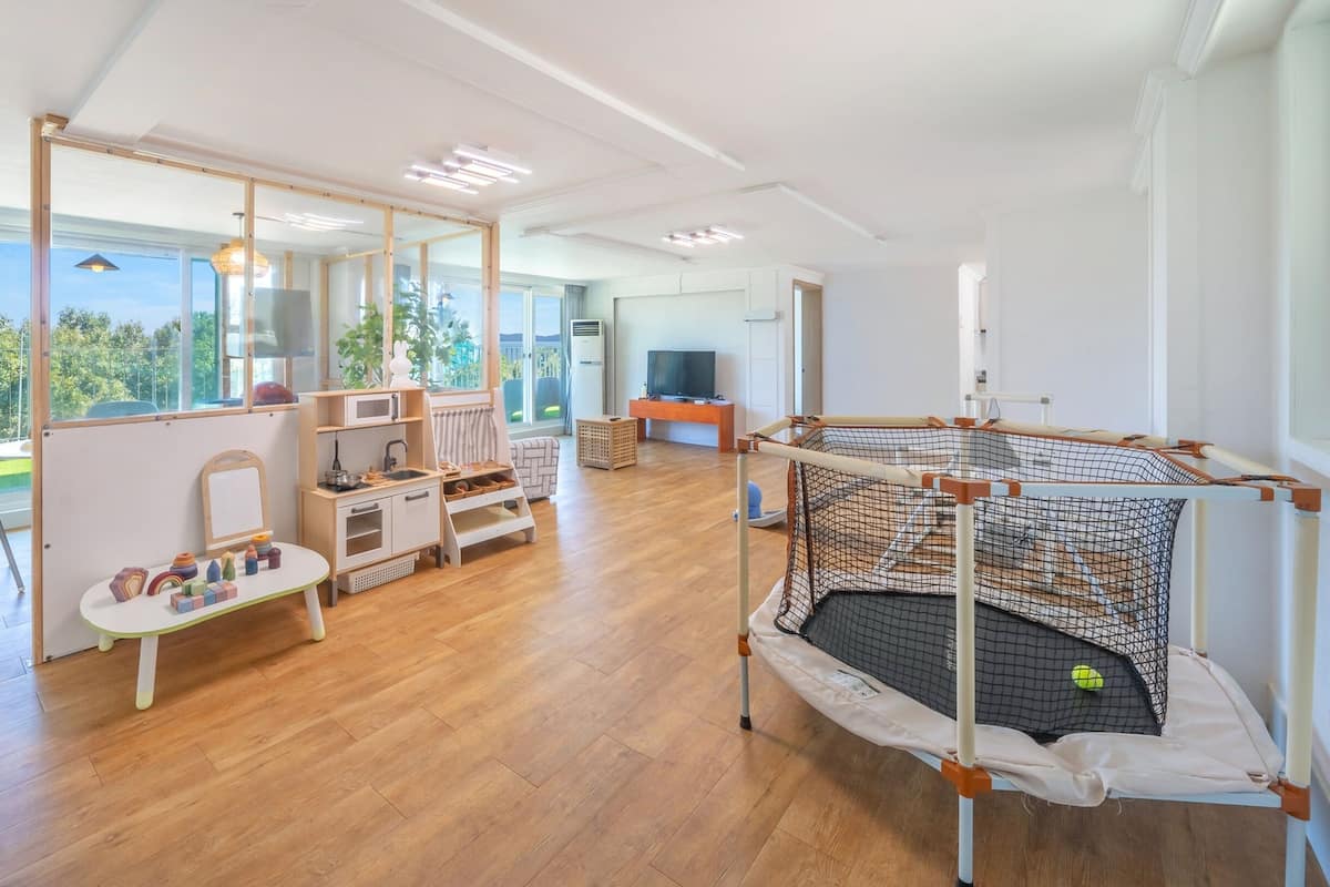 2 bedrooms, free WiFi