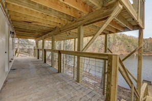 Property grounds - Tranquil retreat minutes to I-75! Amazing views! Executive friendly! (Laurel County)