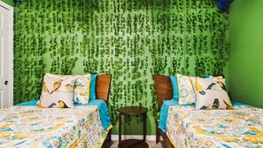 7 habitaciones, tabla de planchar con plancha, wifi y ropa de cama 
