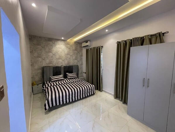 3 bedrooms, WiFi
