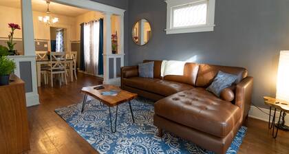 Charming Central Tacoma Home Located Near 6th Ave