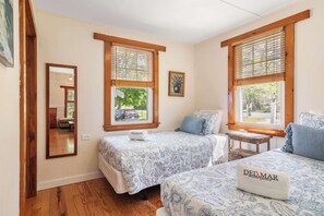 2 bedrooms, iron/ironing board, WiFi, bed sheets - Half Mile to Private Association Beach! (Eastham)