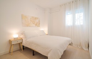 4 makuuhuonetta, ilmainen Wi-Fi, vuodevaatteet