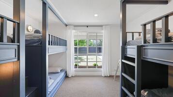 4 bedrooms, iron/ironing board, travel cot, free WiFi