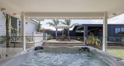 Spa jacuzzi, modern, stylish, separate games room, backyard, fully fenced
