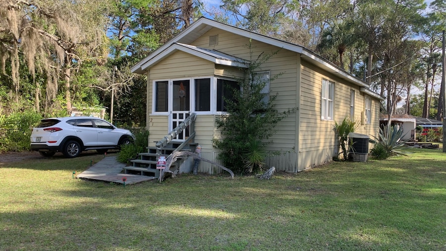 Nature Coast Inn and Cottages