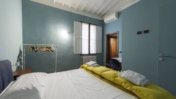2 Schlafzimmer, Schreibtisch, Bügeleisen/Bügelbrett, WLAN