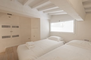 3 camere, Wi-Fi, lenzuola