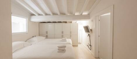 3 chambres, fer et planche Ă repasser, Wi-Fi, literie fournie