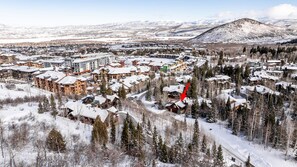 منظر من الجو على ارتفاع عالٍ