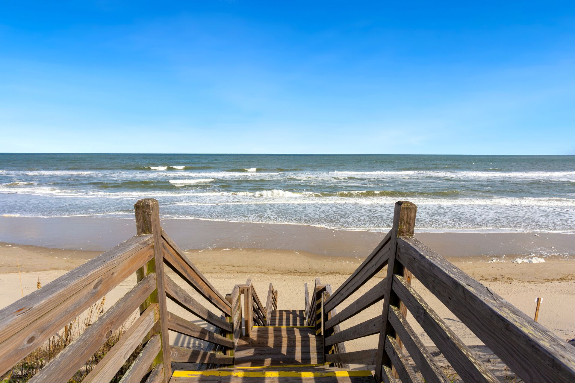 بالقرب من الشاطئ