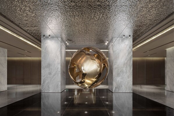 Exterior - Holiday Inn Shanghai Huaxia by IHG (Shanghai)