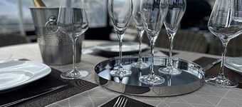 Yacht "Bayliner 45 Fly "Alexandra"" on Lake Zurich/ZH - the party boat