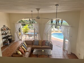 House | Interior - Labrolette Bay-villa-sleeps 8-pool-parking (Gros Islet)