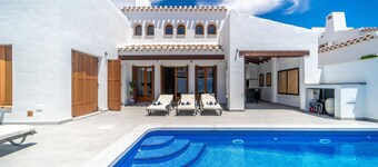 El Valle Golf Resort- Private Pool- Bbq- Parking