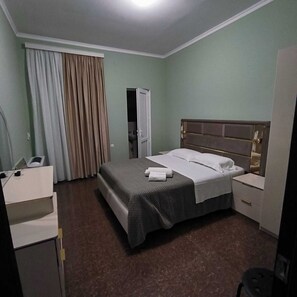 4 camere, Wi-Fi, lenzuola, accesso in sedia a rotelle