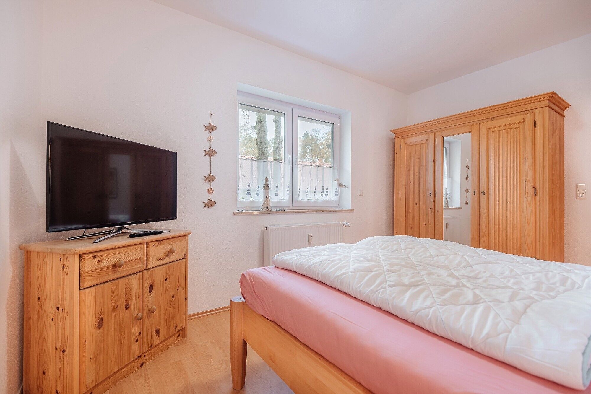 2 bedrooms, free WiFi, bed sheets, wheelchair access