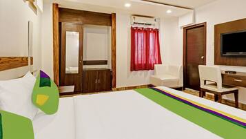 Standard Room | Iron/ironing board