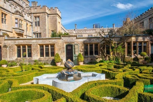 2 bedroom Cotswold Holiday Home - Abbots Cottage