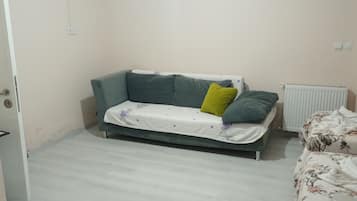 1 bedroom, in-room safe, desk, laptop workspace