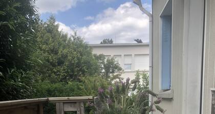 Green family home between Paris and Versailles