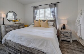 1 bedroom, iron/ironing board, free WiFi, bed sheets