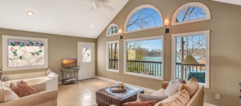 Greene Lodge at East Cove on Lake Keowee