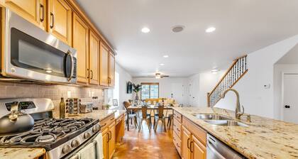 Roomy Midtown Manor 5BR Home w/ Radiant Floors