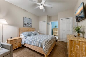 3 chambres, fer et planche à repasser, Wi-Fi gratuit